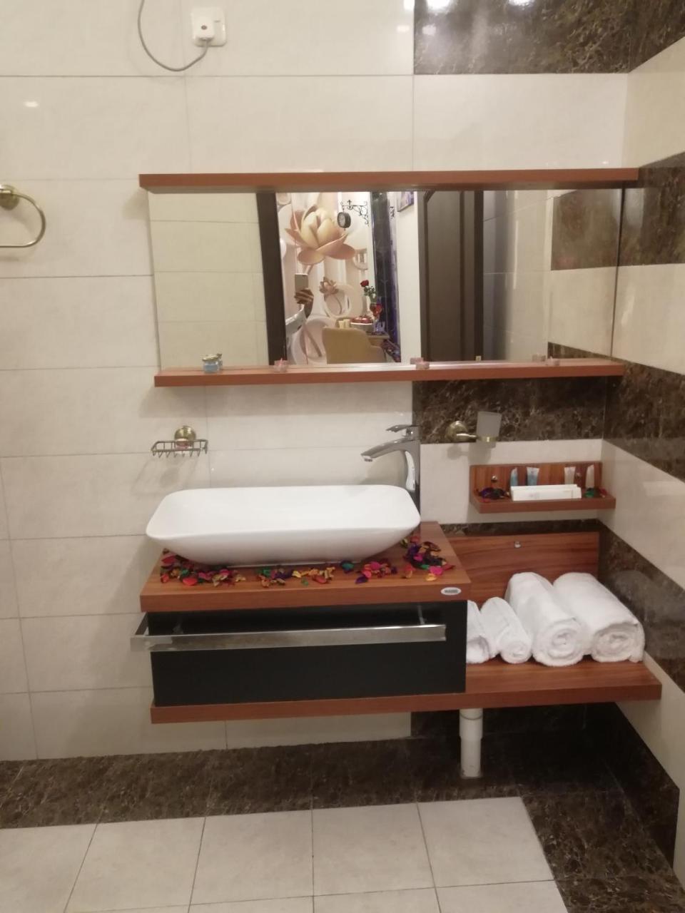 Al Worod Al Thahabia Chalets 아바 외부 사진